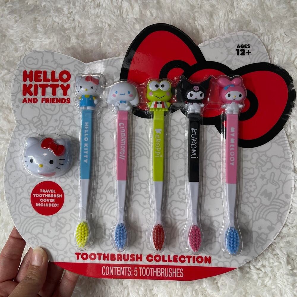 Sanrio Hello Kitty and Friends 5 Pack Character Toothbrushes Collection Covers